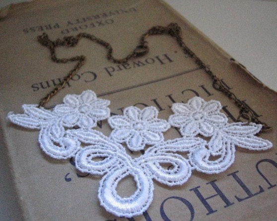 SALE Vintage Lace Necklace