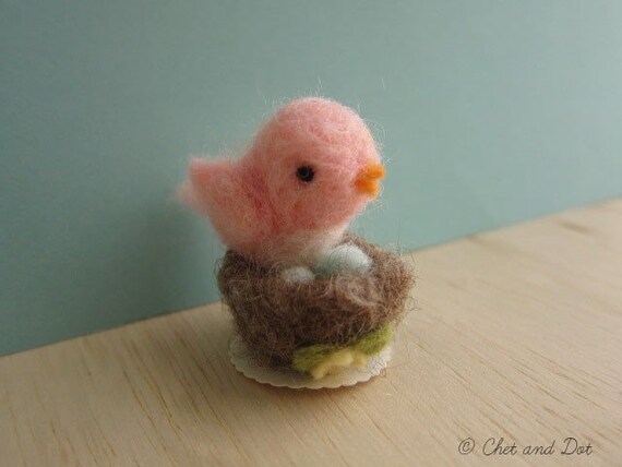 Mama Bird and Nest - Pink
