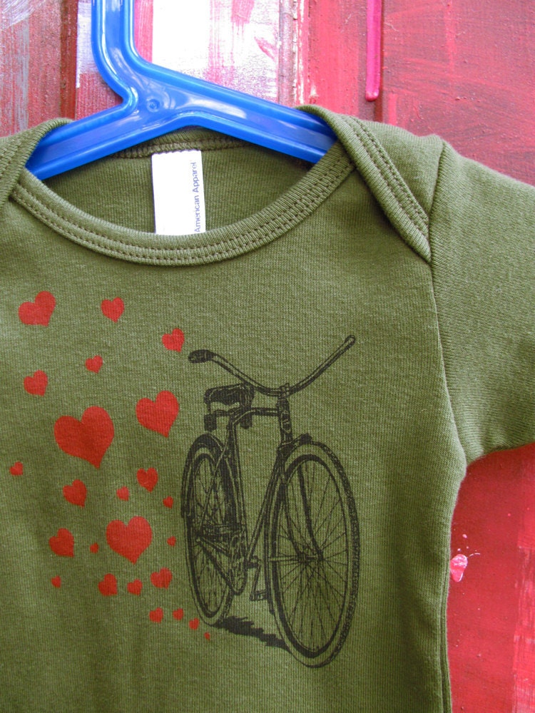 SALE - screenprinted bike & hearts baby lap tee