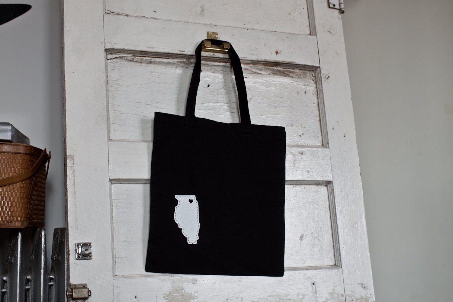 I heart Illinois screenprinted tote bag.