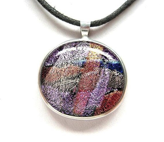 Dichroic fused glass pendant (fg191)