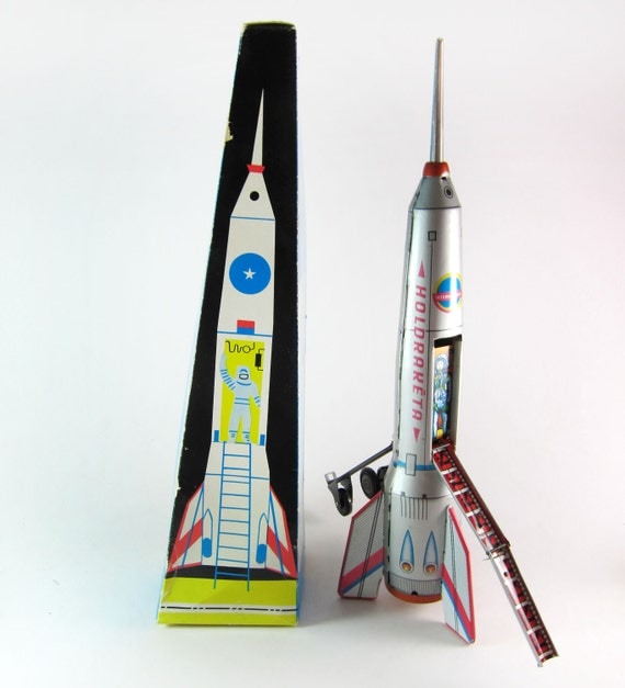 Vintage Hungarian Holdrakéta MoonRocket Ship Tin Wind-Up Toy and Original Box