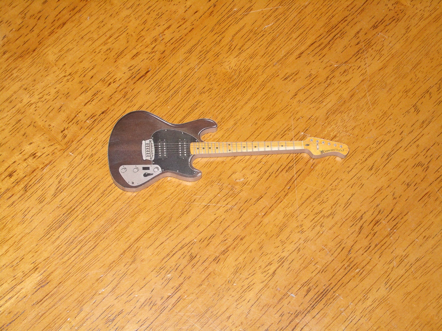 Guitar Magnet