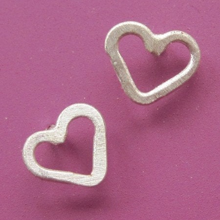 Mini Heart Studs