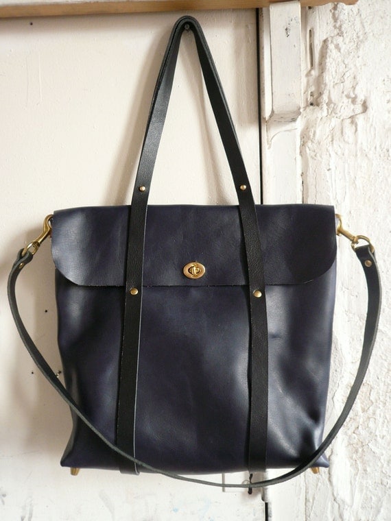 the midnight tote in black and navy