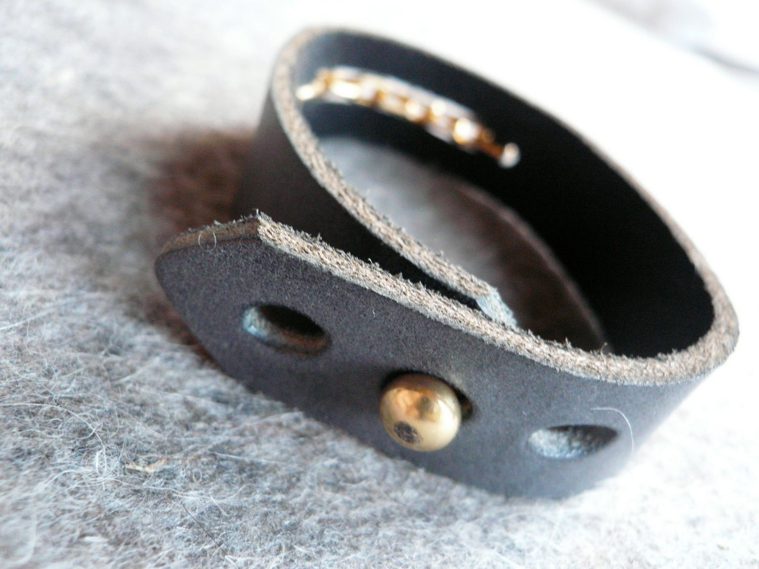 slate chain cuff