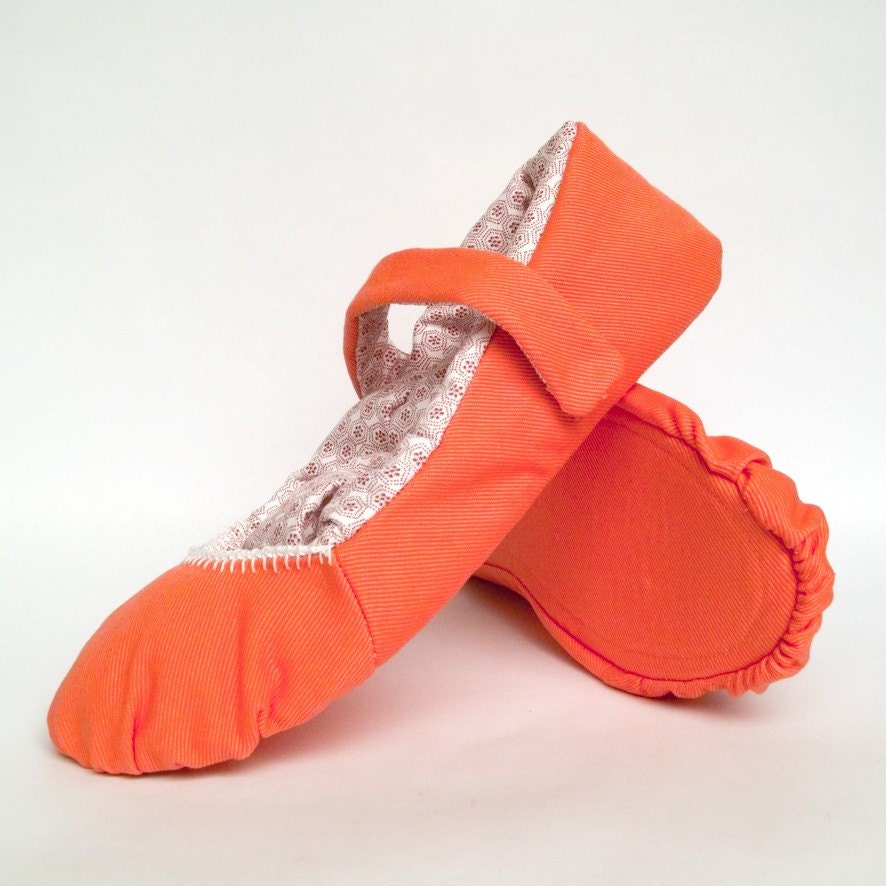 Walking In Blanket- Slippers