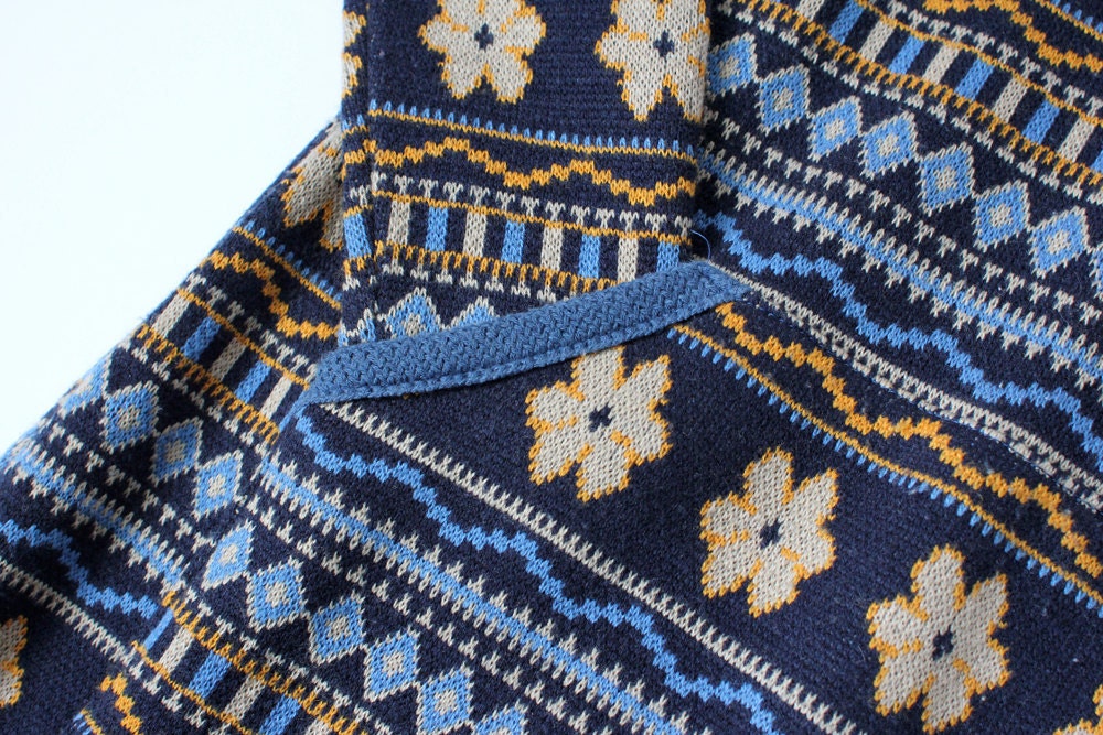 vintage 1970's ALPINE WILDFLOWER super soft knit hooded dress
