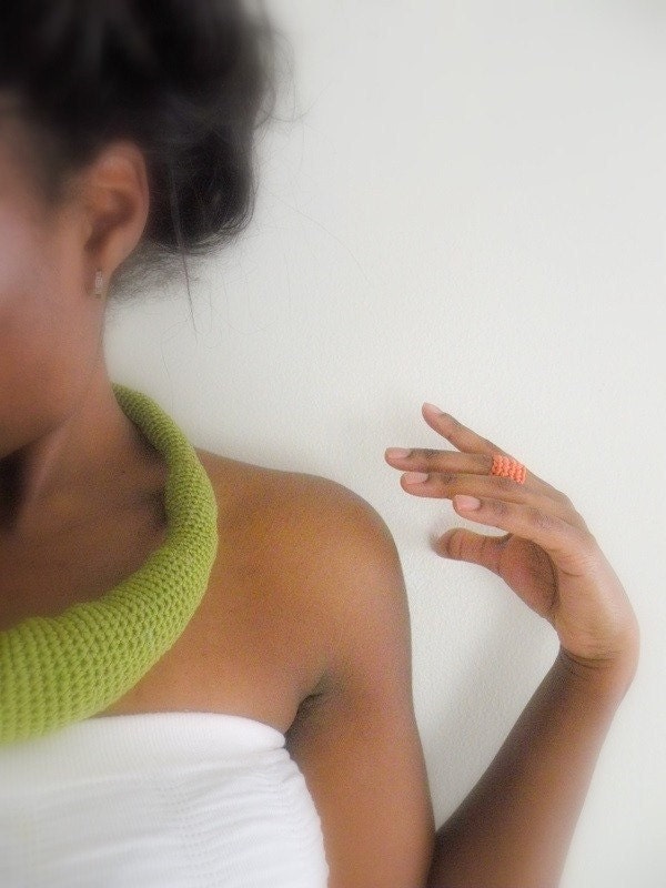 Crochet Chunky Texture Necklace. Fruta de Pan. Breadfruit. Pima Cotton. Tribal Style. Ethnic Necklace.