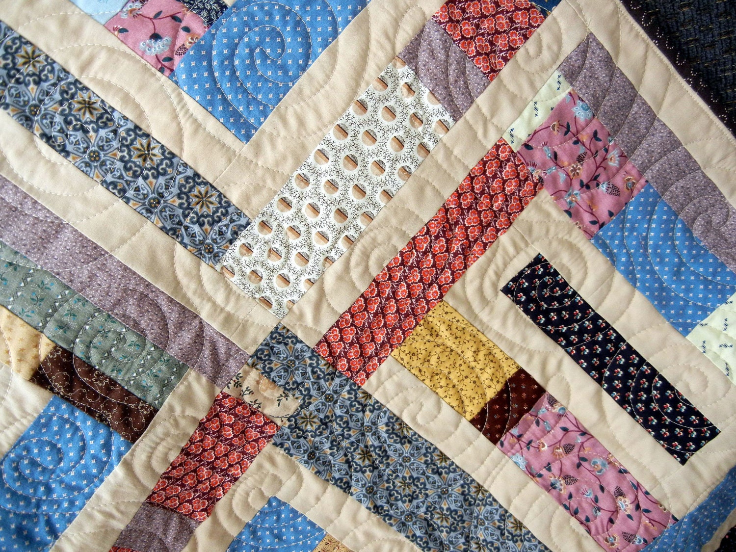 Quilt - 1960s - swirl - 41 x 57 -