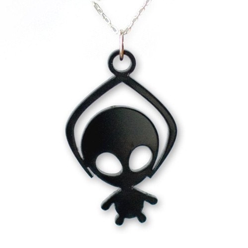 Toy Grabber Alien necklace - black