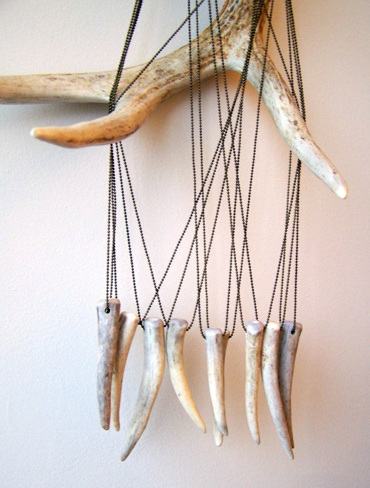 Antler Necklace, antler tip, ball chain, unisex fashion, nature-inspired jewelry, woodland fashion, hunter