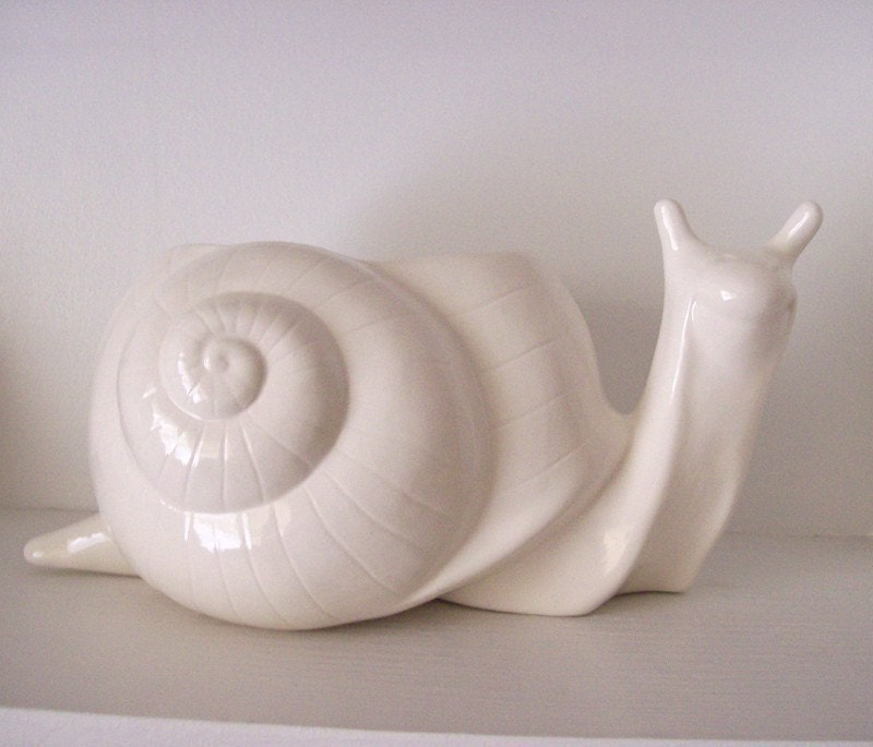 Snail Garden Planter Vintage Design in White