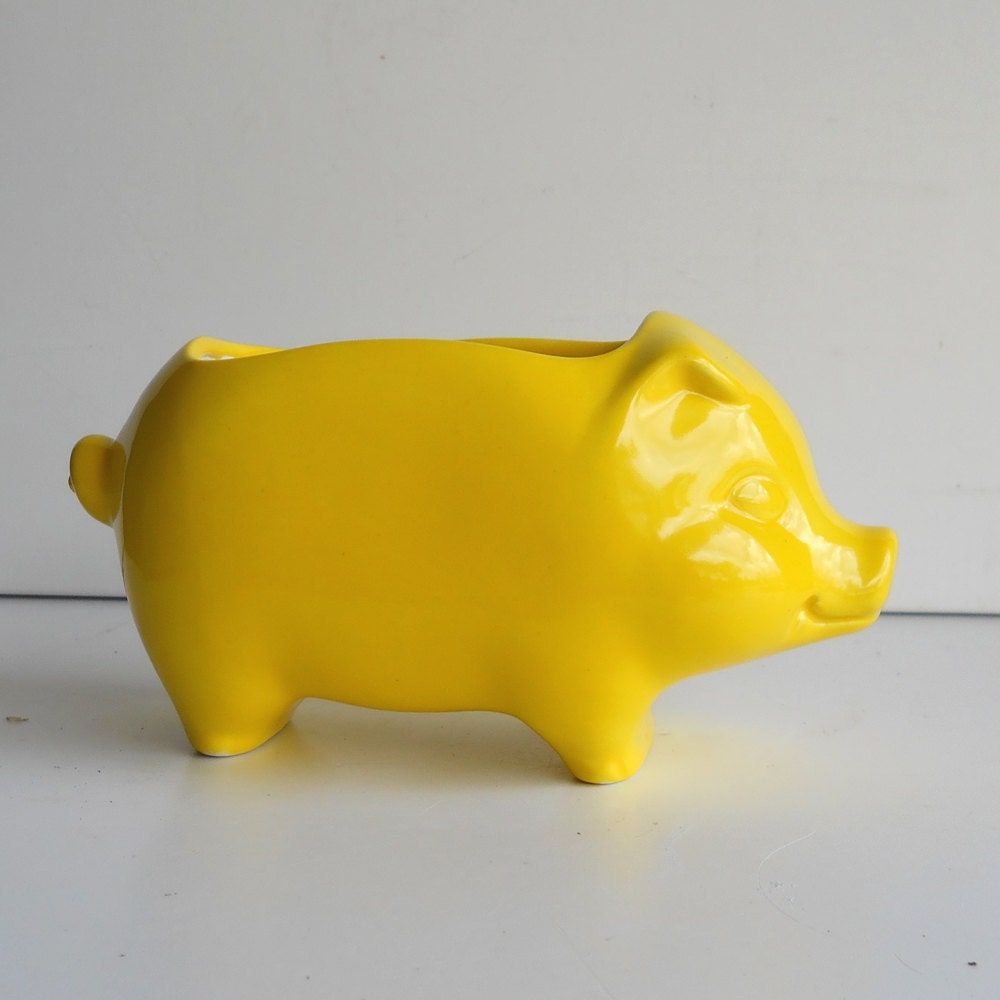 Ceramic 60s Mini Desk Pig Planter Vintage Design in Lemon