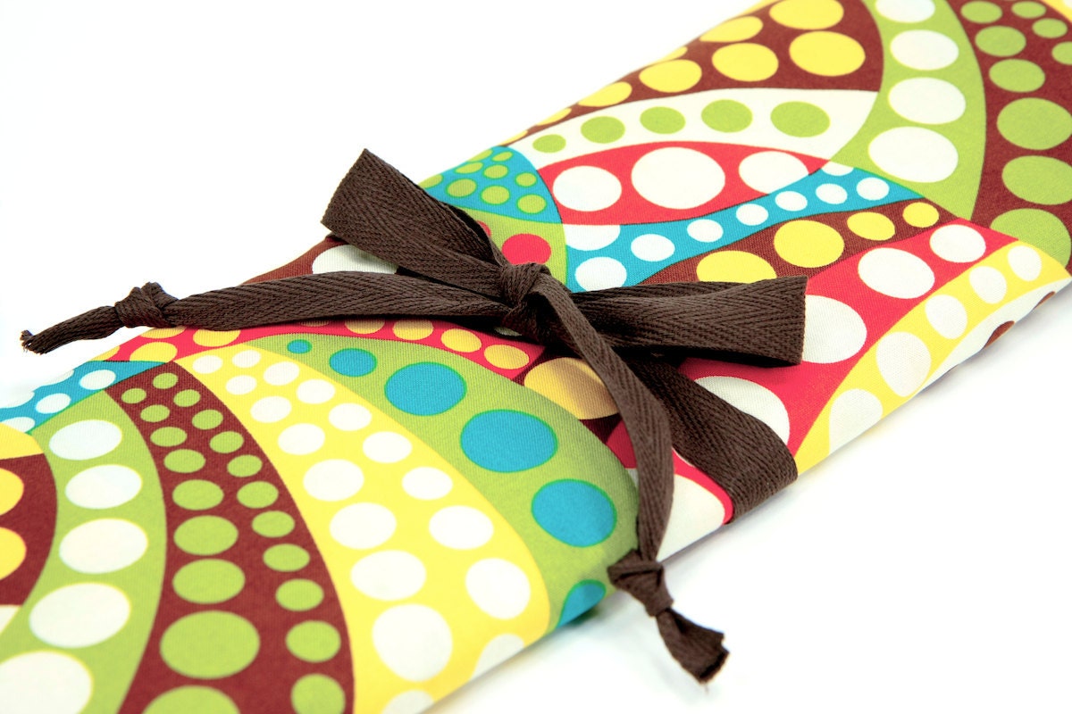 Knitting Needle Case Organizer Large - Go Go Girls - 30 brown pockets