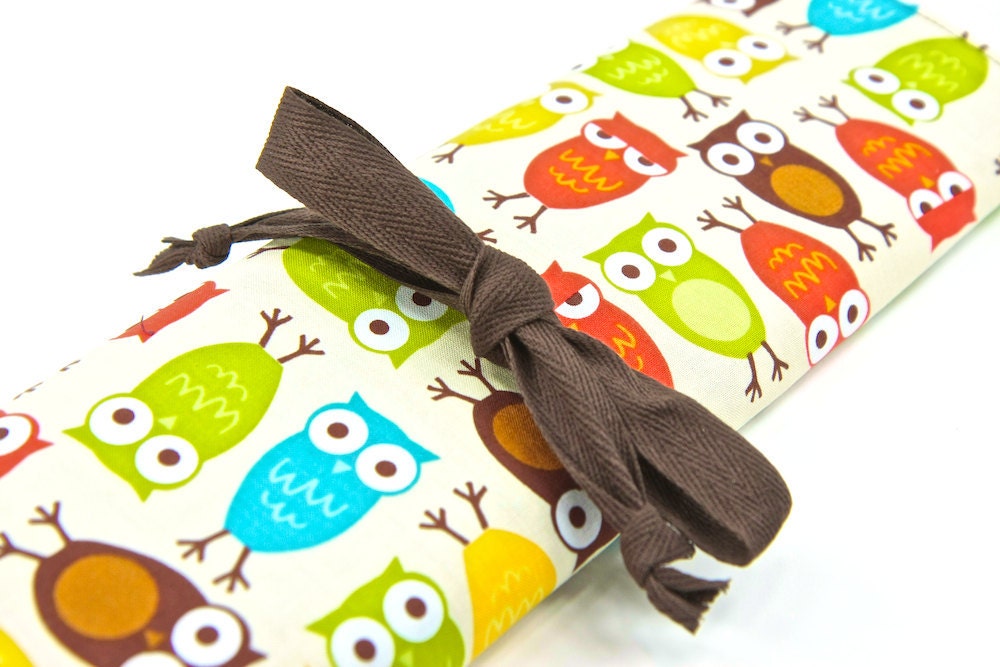 Large - Knitting Needle Case Organizer URBAN OWLS 30 Brown pockets for all sizes or paint brushes FEATURED in Knit Simple Magazine