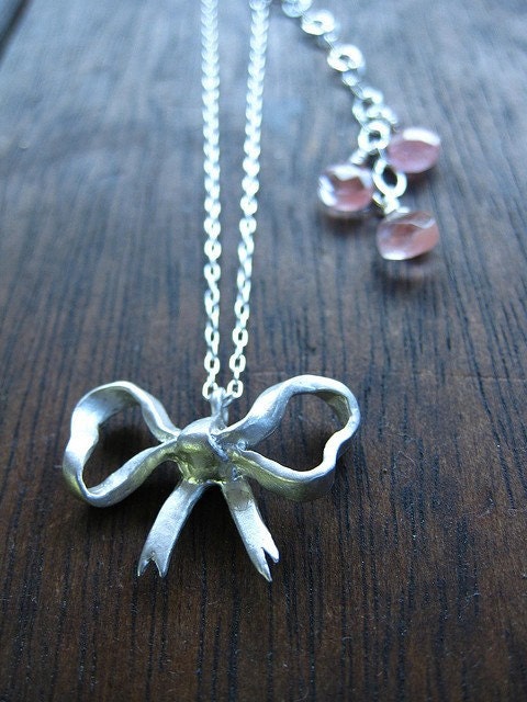 Pretty Little Bow