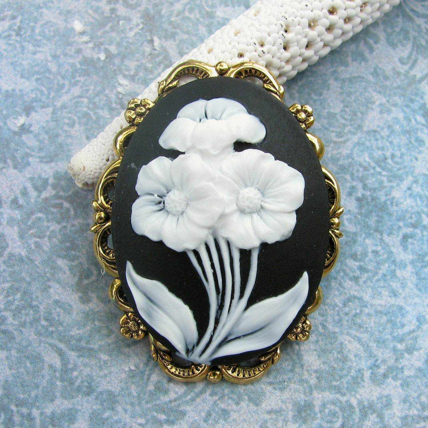Black with White Flowers Cameo Brooch or Pendant