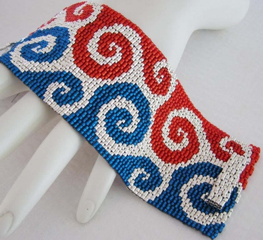 Dee-lightful Swirls in Orange, Navy, and Silver Peyote Cuff Bracelet (2535) - A Sand Fibers Creation
