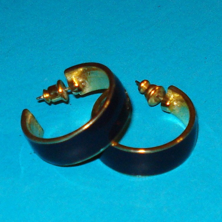Vintage 1950s Gold and Midnight Blue Enamel Hoop Earrings
