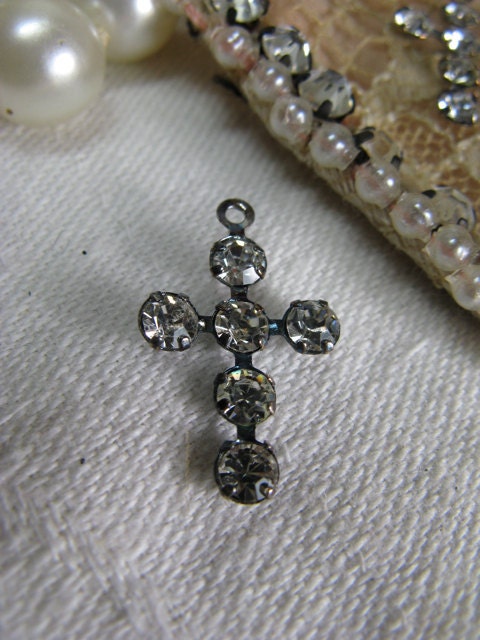 Rhinestone cross charms GORGEOUS 20mm vintage antique style silver crosses 24