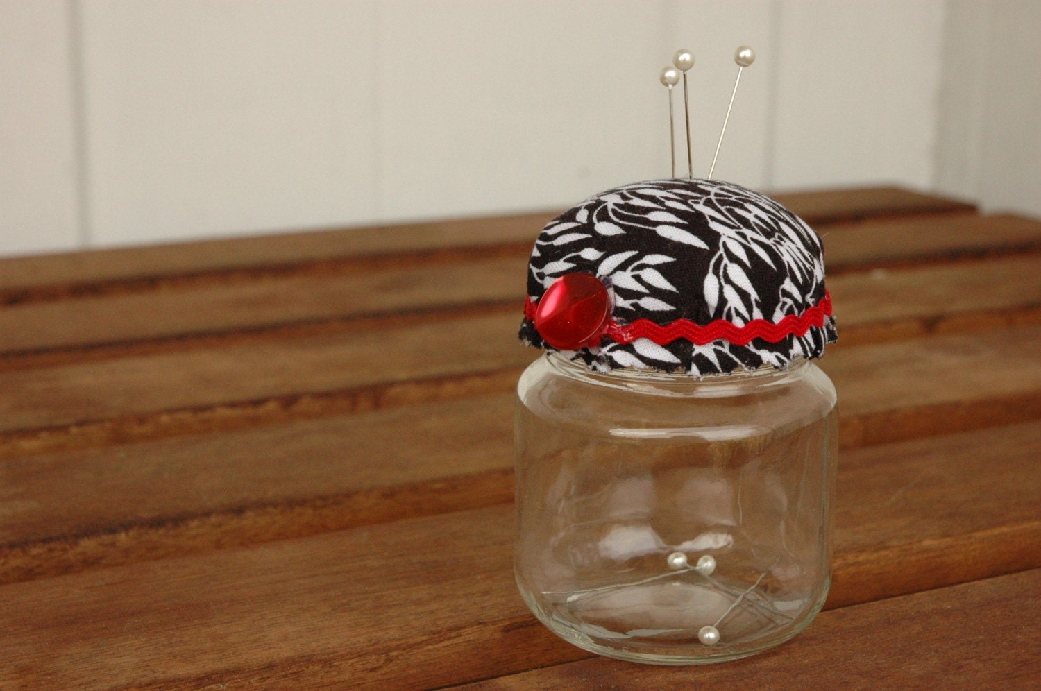 Black Pincushion