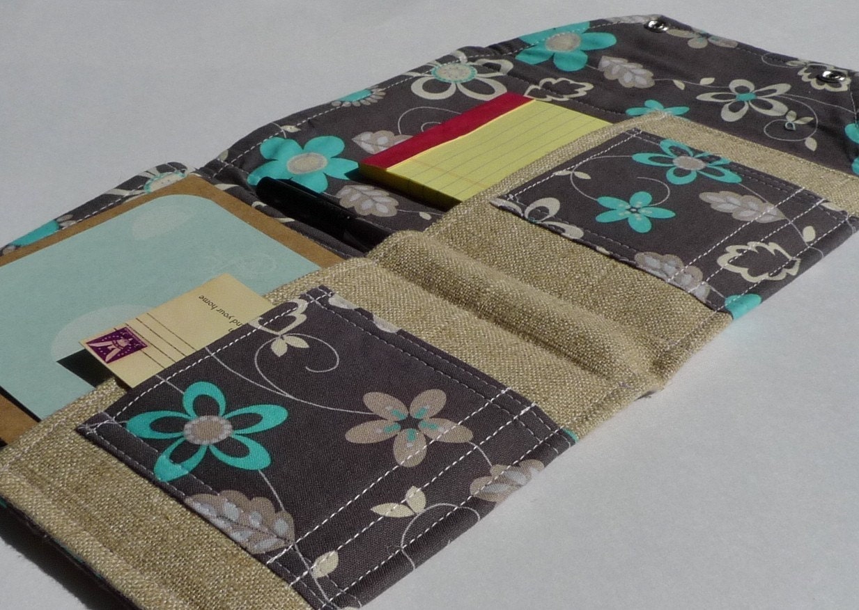 In Touch Clutch (tm) in Charcoal Teal Flowers