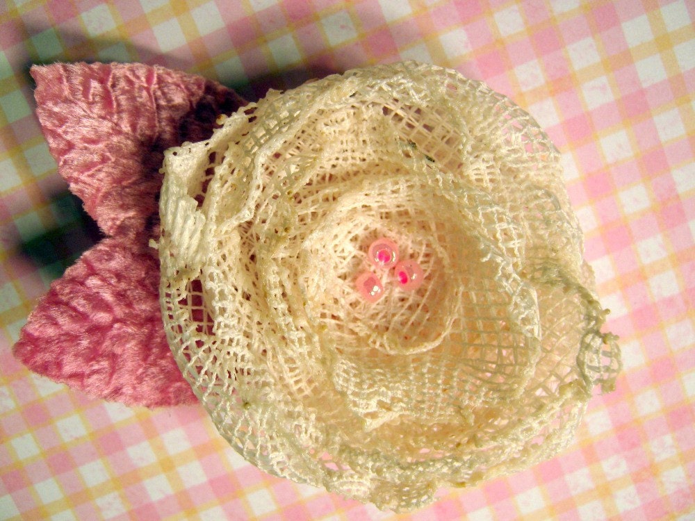 Lovely in Lace Fluffy Flower Brooch