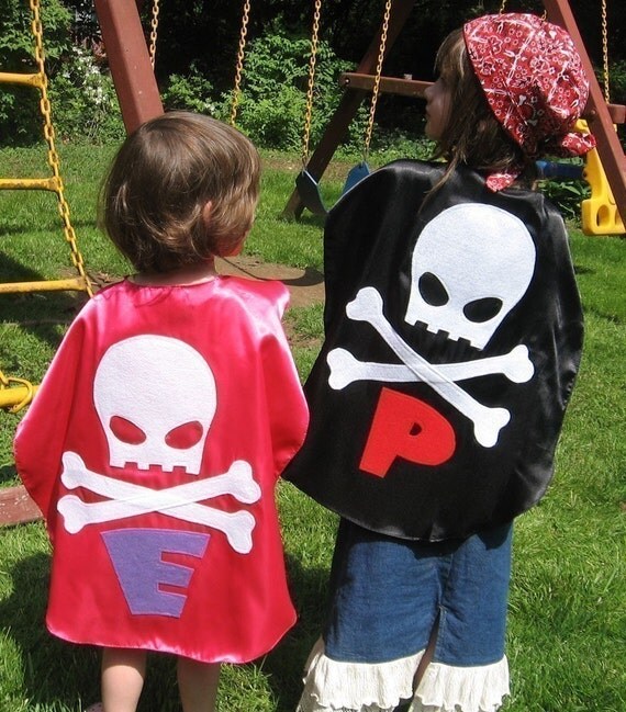 1 Pirate Kid CapeCostume Childrens Capes as seen on GMA Il_570xn