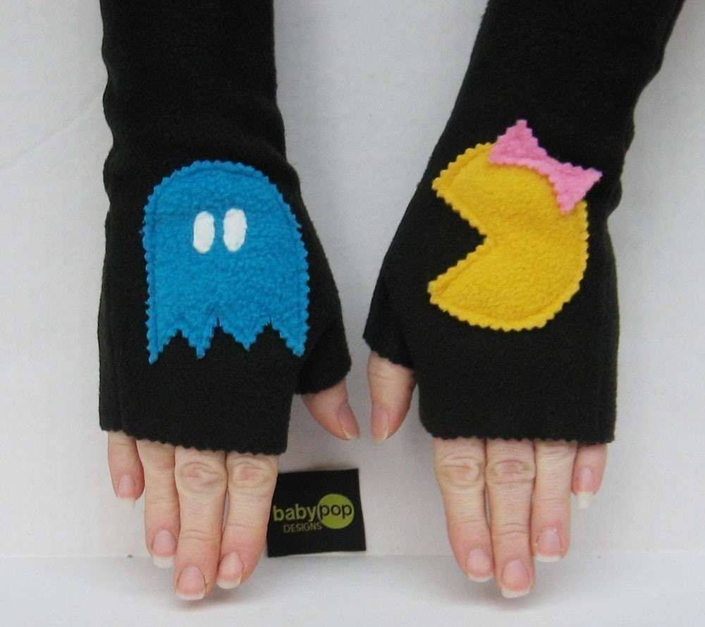 Ms.Pacman and her pursuer Black Adult Fingerless Gloves