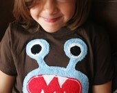 Blue Bernard on Short Sleeve Brown tee available sizes 2, 4, 6, 8