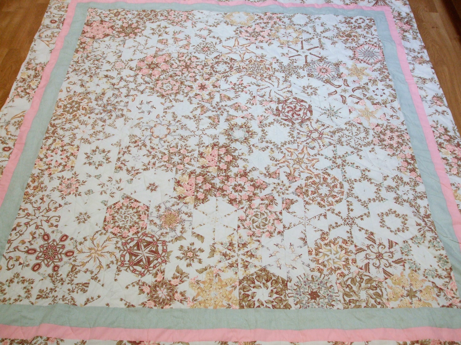 New Handmade Kaleidoscope Quilt Throw Full Queen Shabby French Country Chic Cottage BED OF ROSES