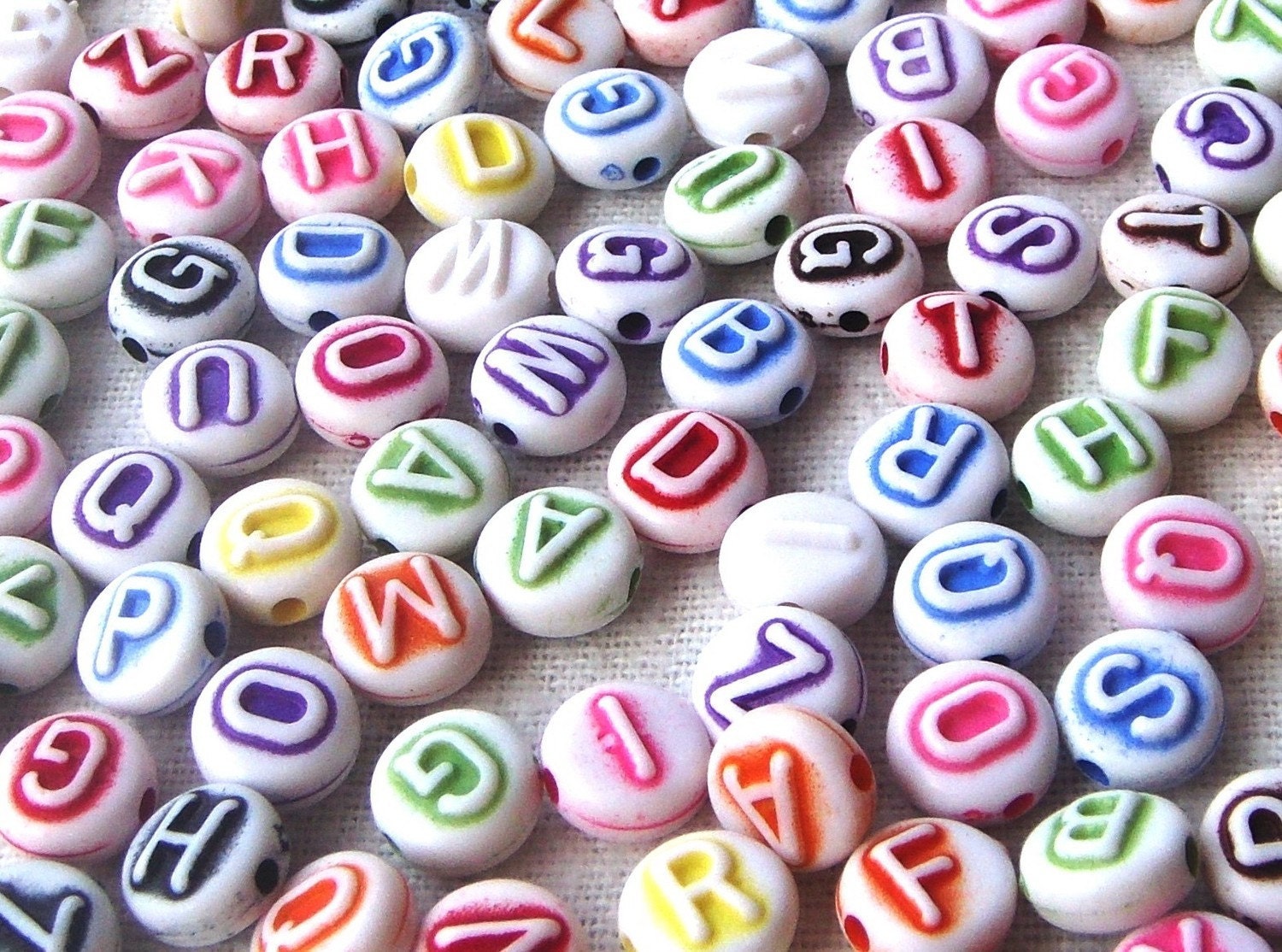 RAEWADOLLY 50pc Colorful Alphabet Beads FREE SHIPPING