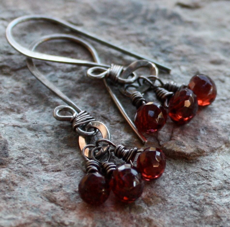 GARNET earrings, JANUARY birthstone earrings, Garnet silver earrings, Garnet briolette earrings, sterling silver