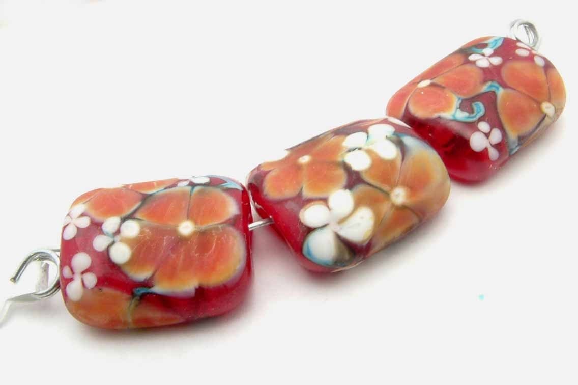 KILLERBEEDZ - Vibrant Summer - 3 Squeezed Lampwork Beads