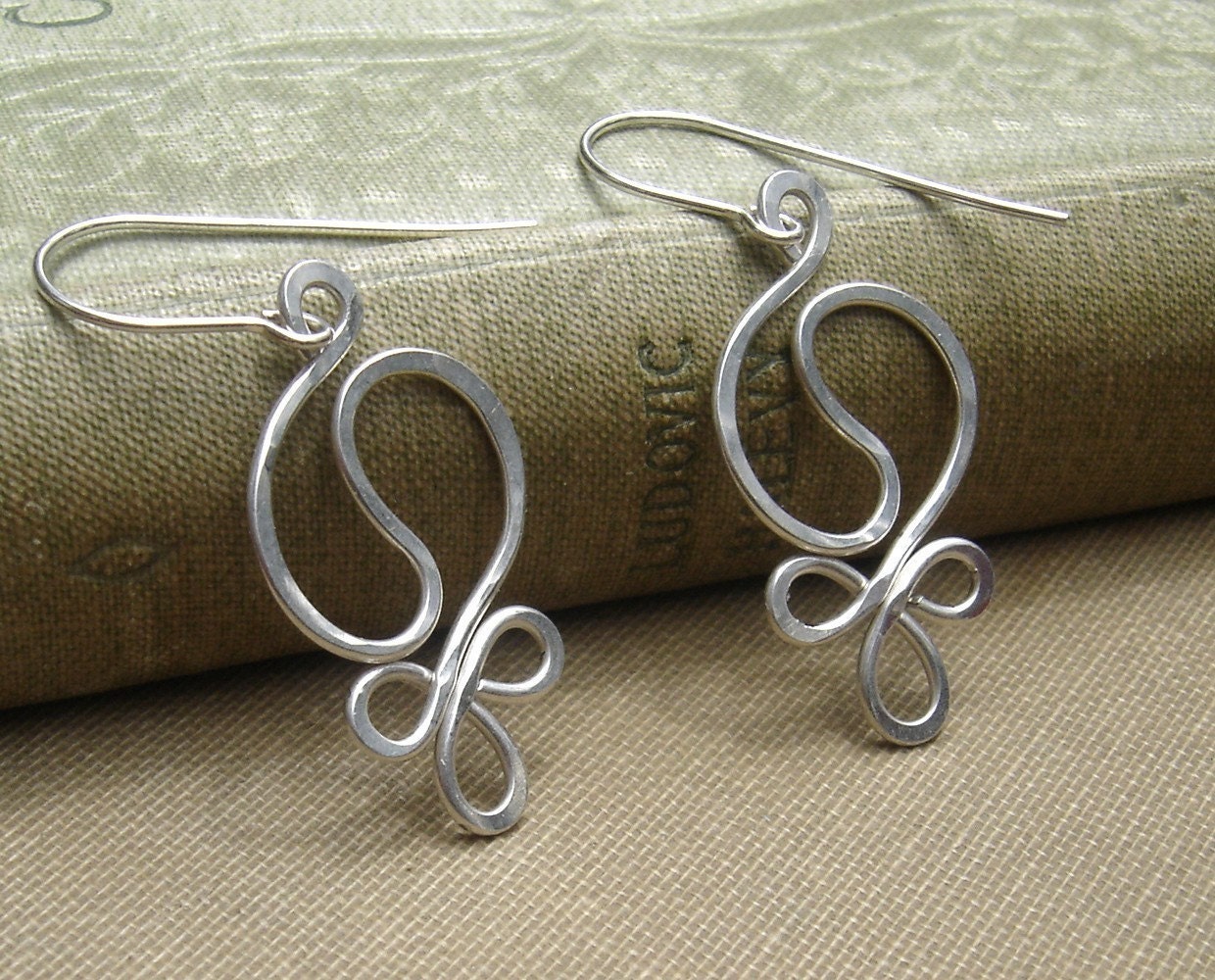 Yin Yang Harmony Sterling Silver Wire Earrings - Hammered Dangle Earrings - Yin Yang Jewelry - Yinyang - Yin Yang Earrings