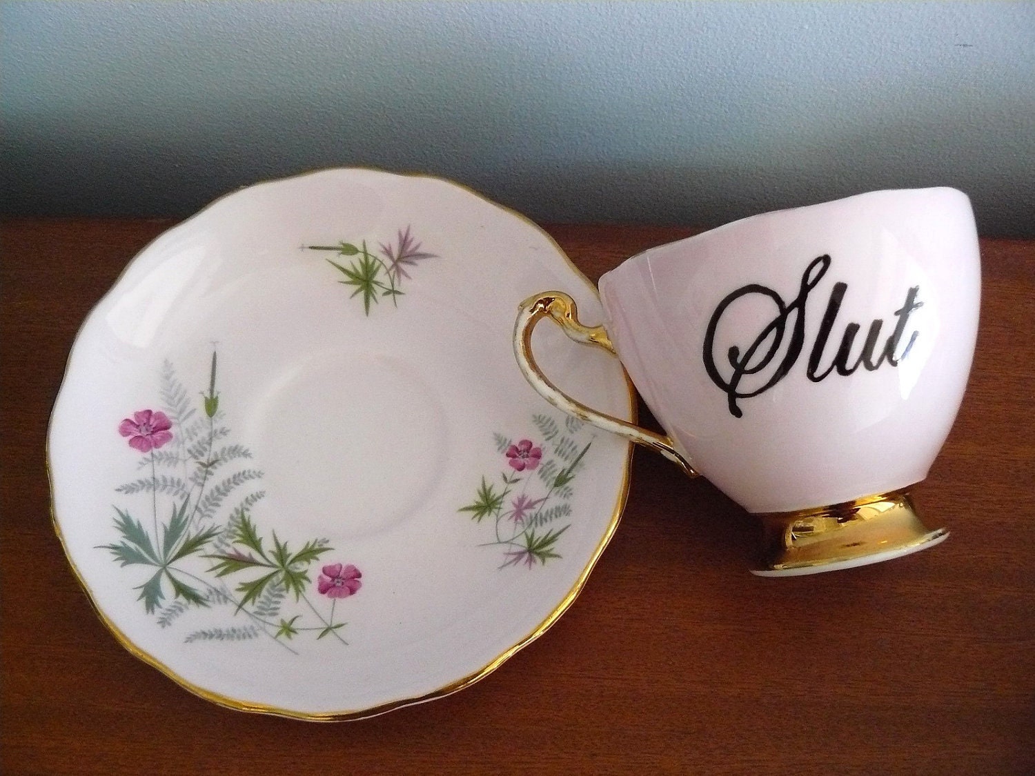 Slut pink teacup