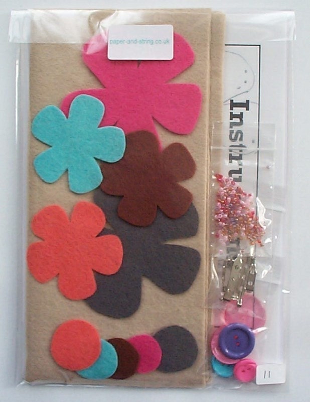 make your own FLOWER BROOCH / PIN x5 kit including instructions and materials colour number 11