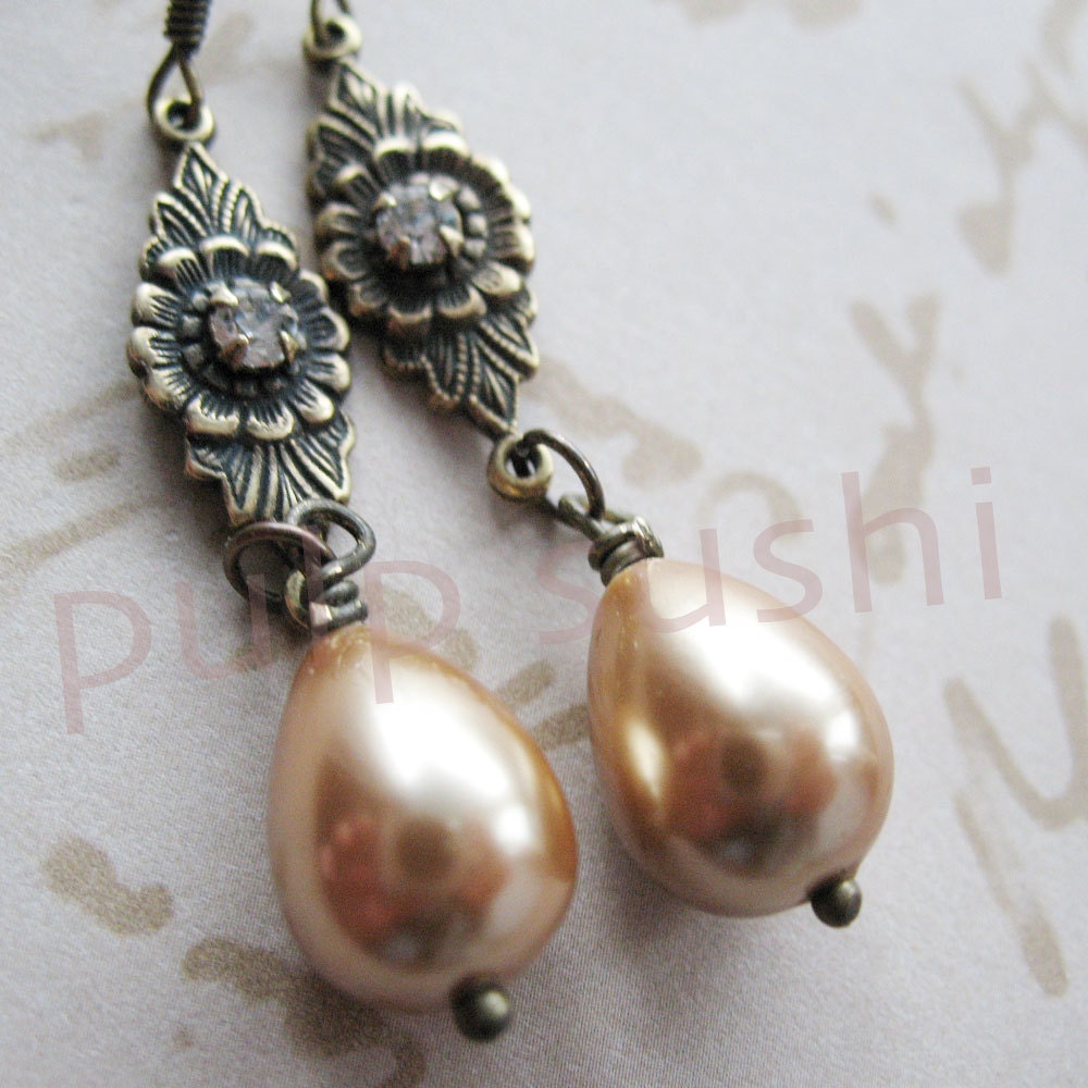 Pearl Drop Dangle Earrings - Vanilla Latte - Wedding Bridesmaid Gift - Swarovski Crystal