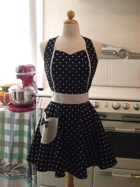 The MAGGIE Vintage Inspired Black and White Polka Dot Full Apron