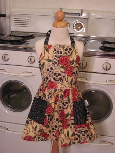 Vintage Inspired Beige Skull and Roses Apron for Little Girls