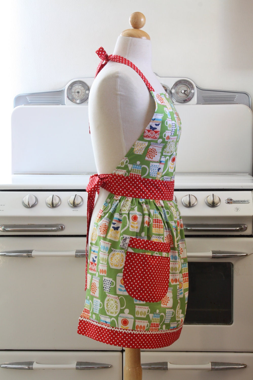 Apron Retro Style Teapots and Teacups on Green CHLOE Full Apron