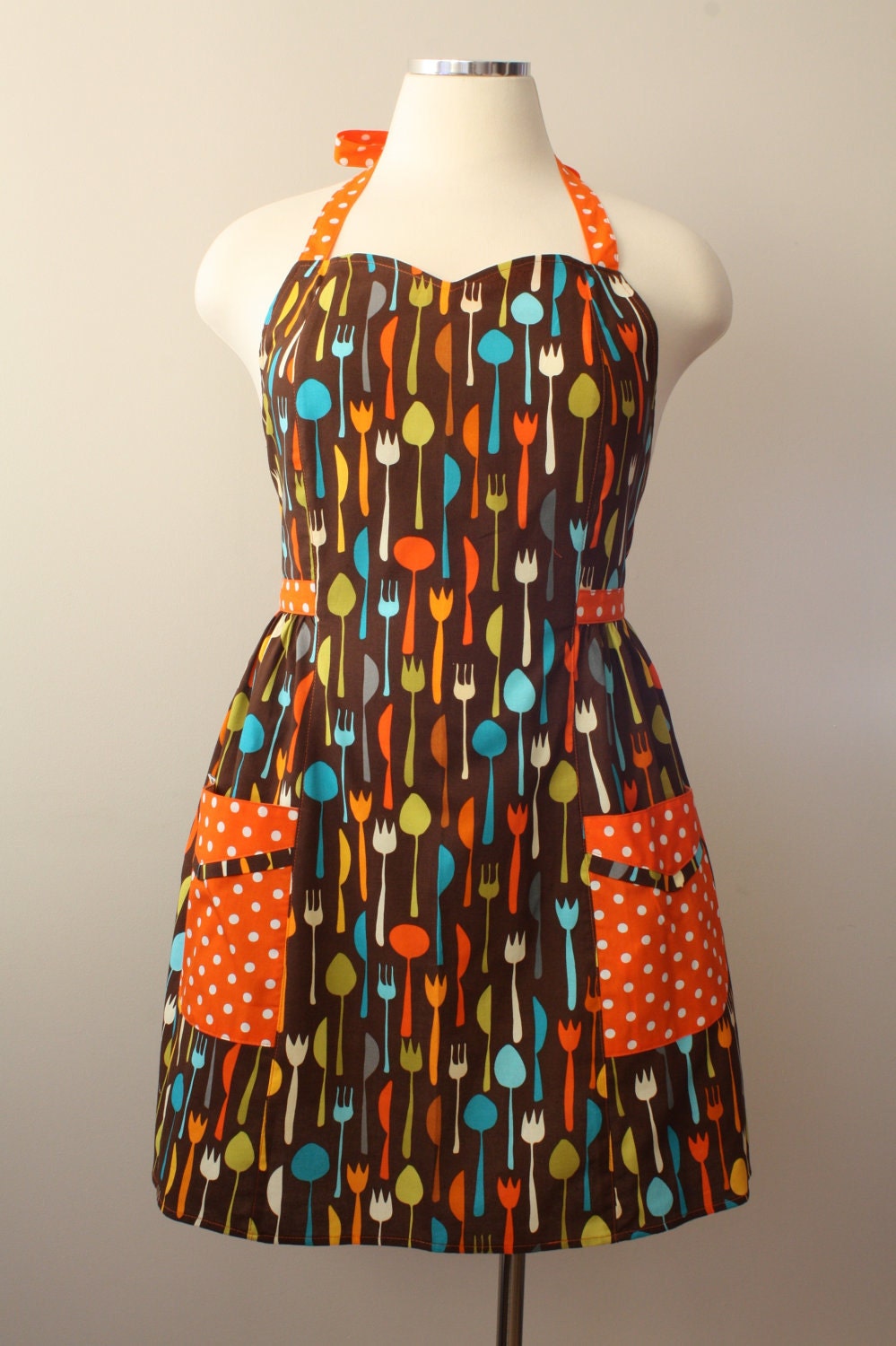 Retro Apron Plus Size Sweetheart Neckline Utensils on Brown Full Apron BETTY
