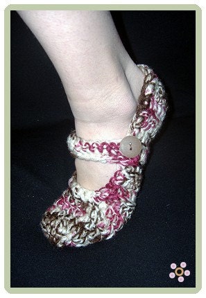 Genevive Crochet: Toddler Mary Jane Slippers Crochet Pattern