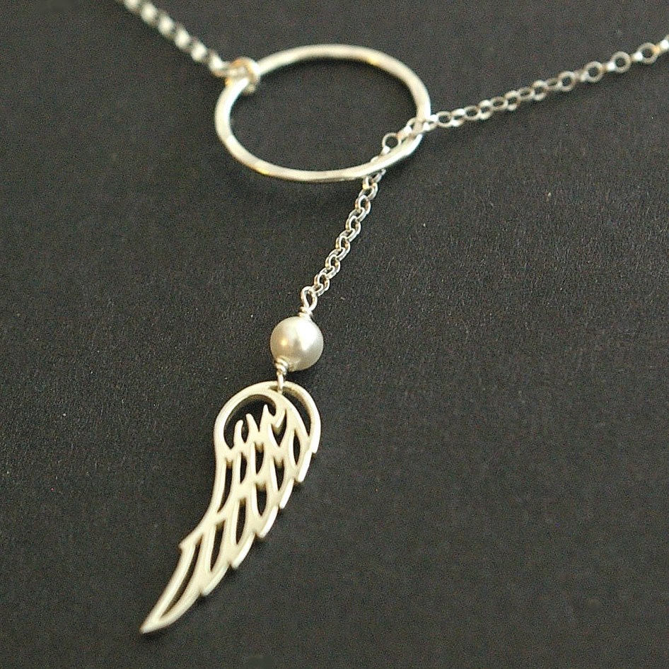 Angel Wing Necklace, Bird Wing Necklace, Sterling Silver Lariat Necklace, Bridesmaids Jewelry, Bridal Party Gifts, Hammered Circle Necklace