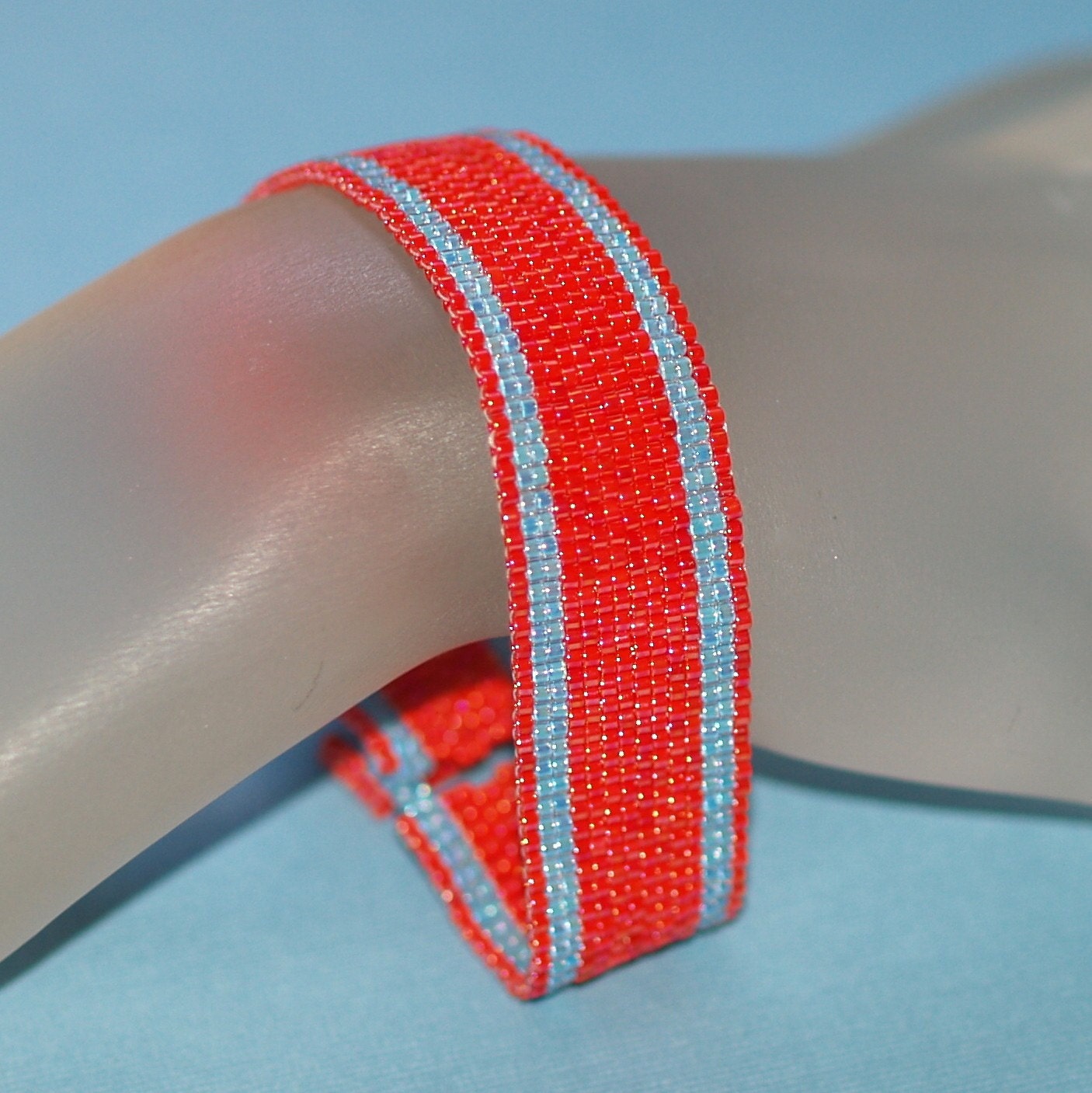 Simply Stripes ... Peyote Bracelet . Bright Red . Sky Blue . Slender . Narrow . Stylish . Simple . Classic Colors . Modern . Beadwoven