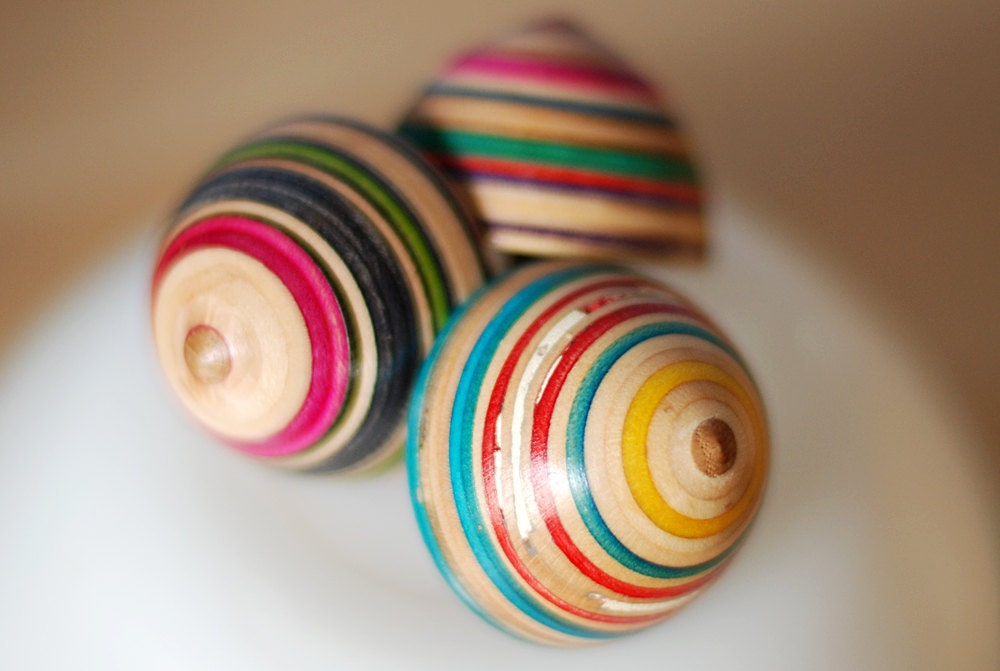 Recycled Skateboard Spinning Top Toy