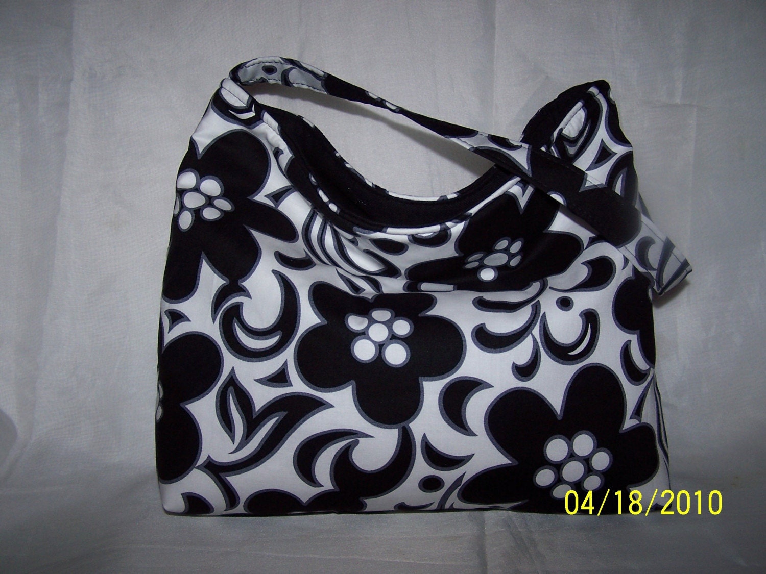 Gorgeous Black And White Floral Slouch Bag