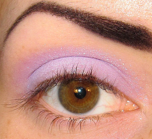 Butterfly Eyeshadow Mineral makeup (Light Lavender Purple) Eye shadow Eyeliner light Violet lavender purple (5g)