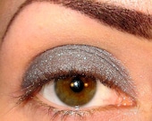 Nailed Eyeshadow Mineral makeup (Dark silver grey shimmer) Sobe MineralEyez Eye shadow Eyeliner (5g)